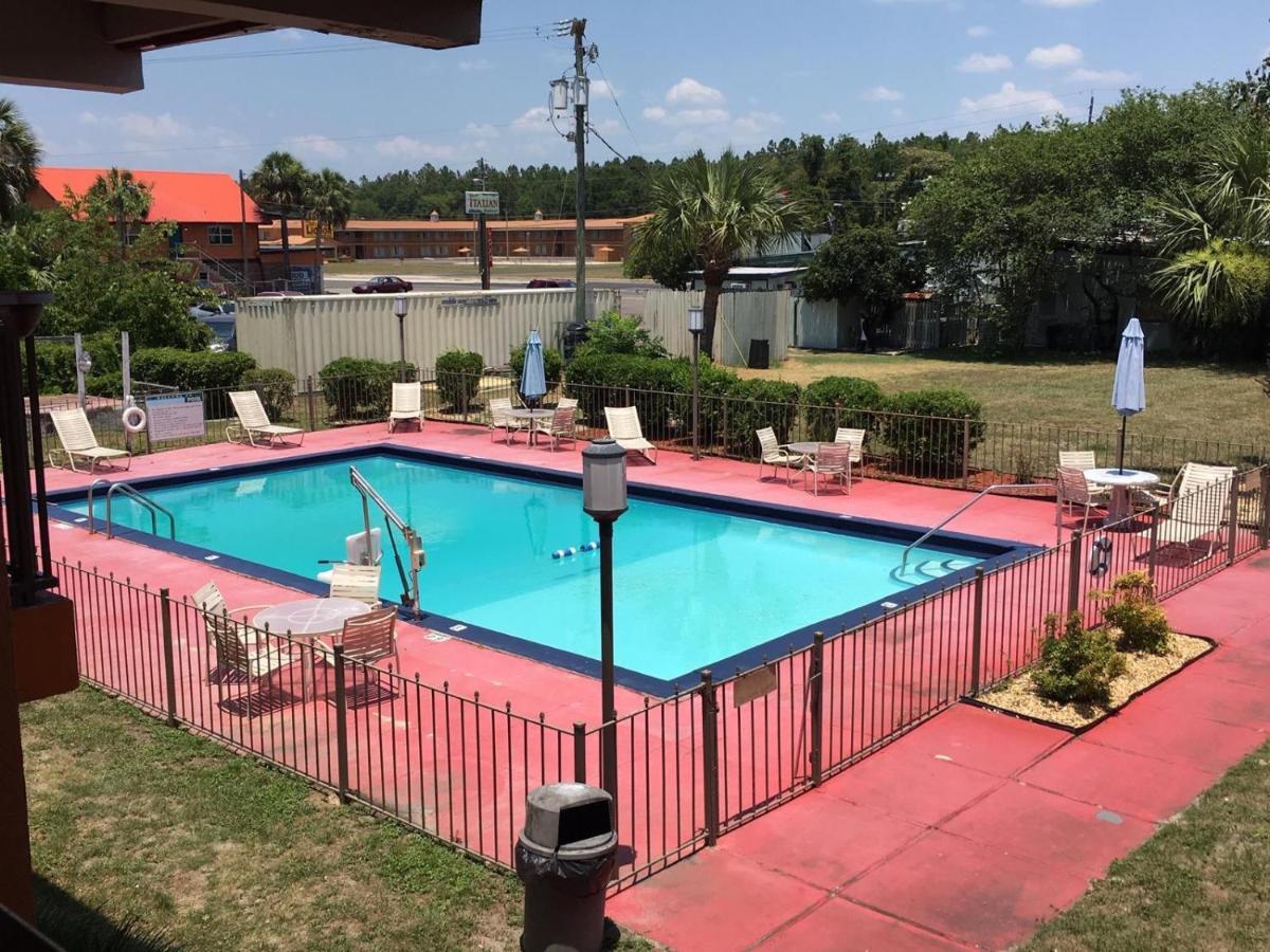Regency Inn Perry Esterno foto